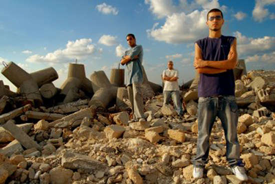 紛争地域パレスチナのヒップホップグループを追った映画『スリングショットヒップホップ』より