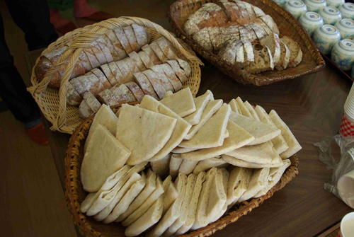 パン屋タルマーリーのパンもランチに登場。生地にほんのり甘みのある美味しいパン
