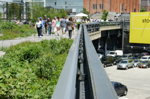 線路高架跡に建設されたニューヨークの公園「The High Line」