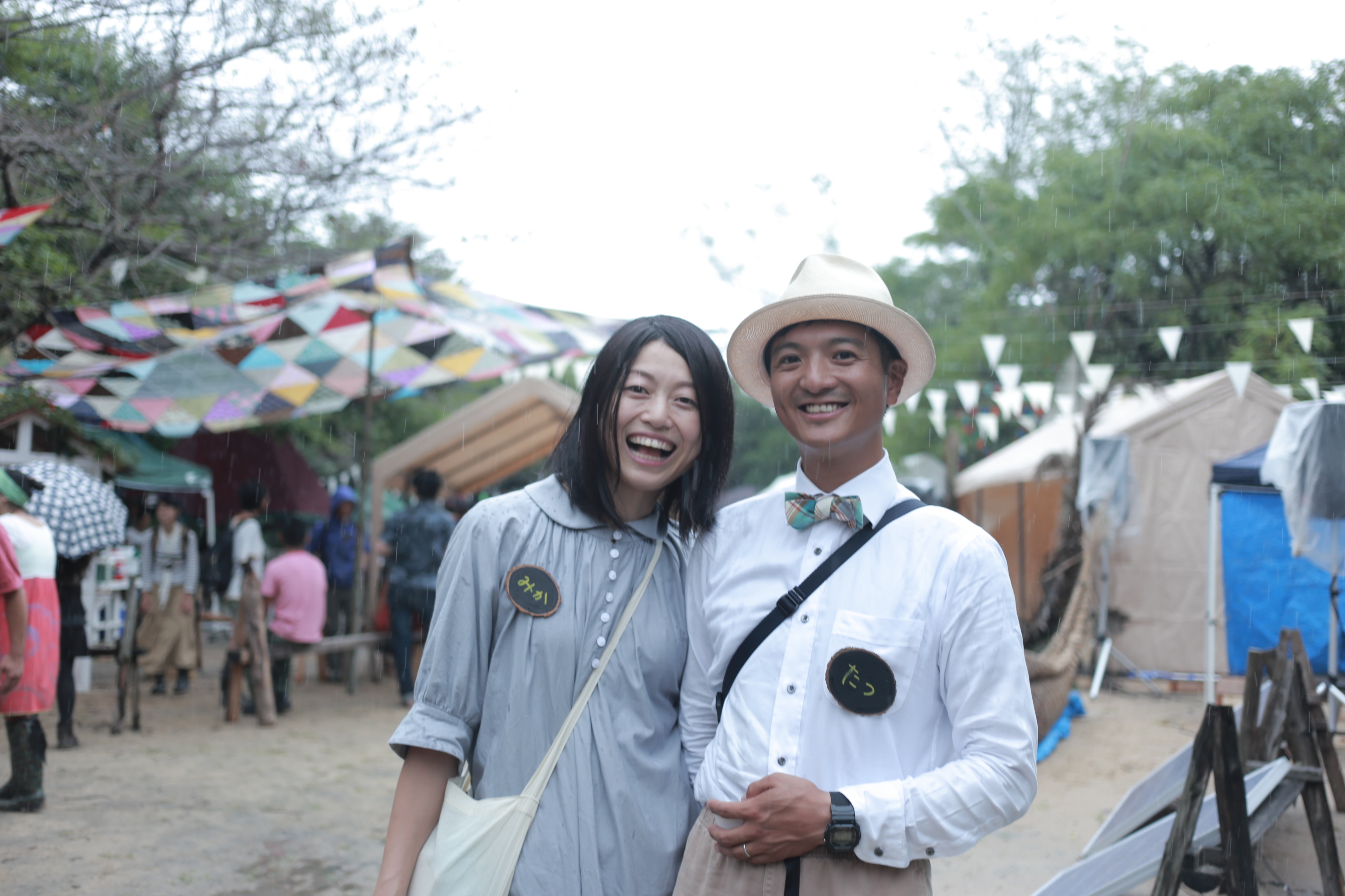 「SATOYAMA EXPERIENCE」の白石達史さんと実果さん。自分たちの「結婚ピクニック」もゲストと一緒に作り上げ、「メヂロック2015」の運営にも関わりました