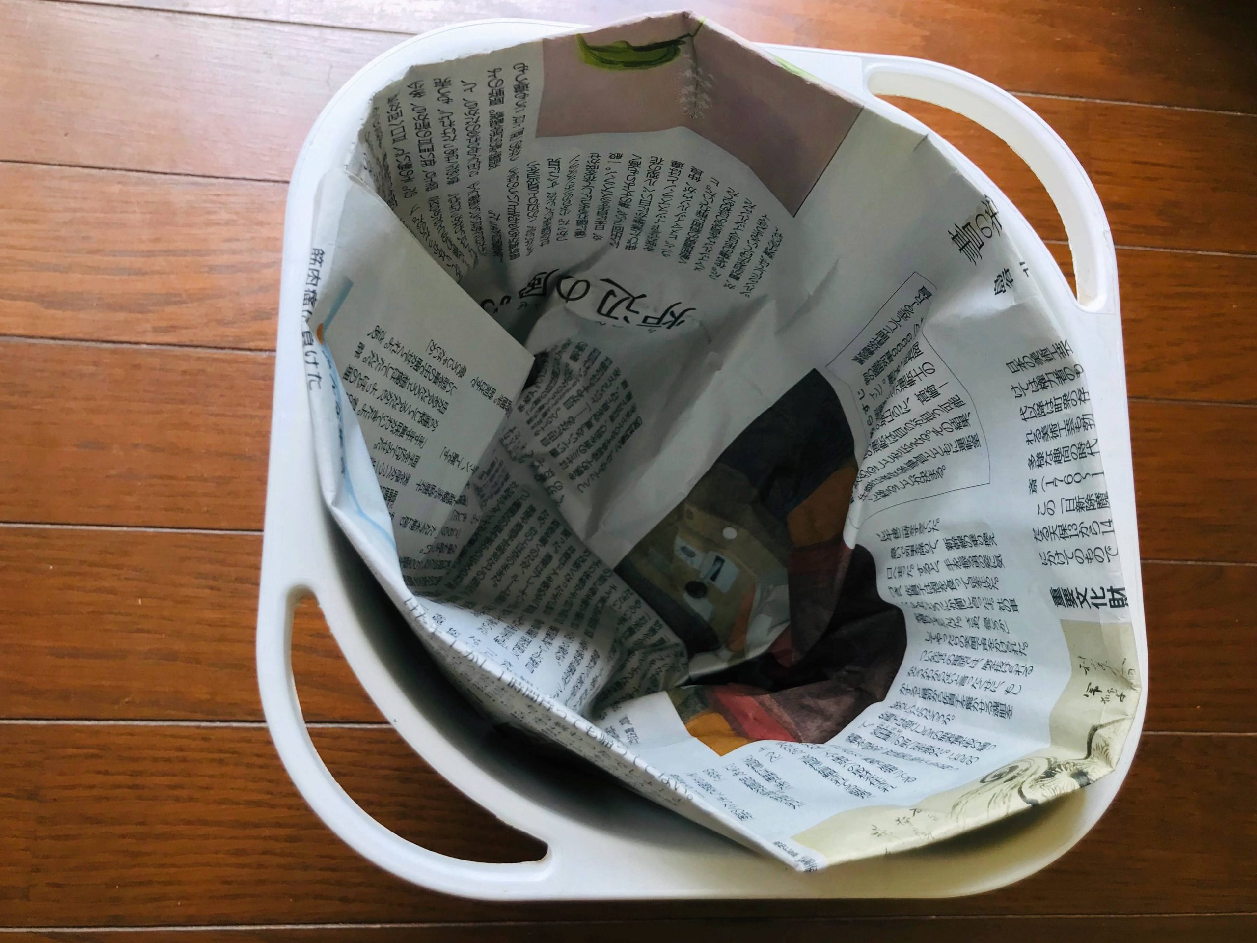 新聞紙 ゴミ箱 作り方 簡単