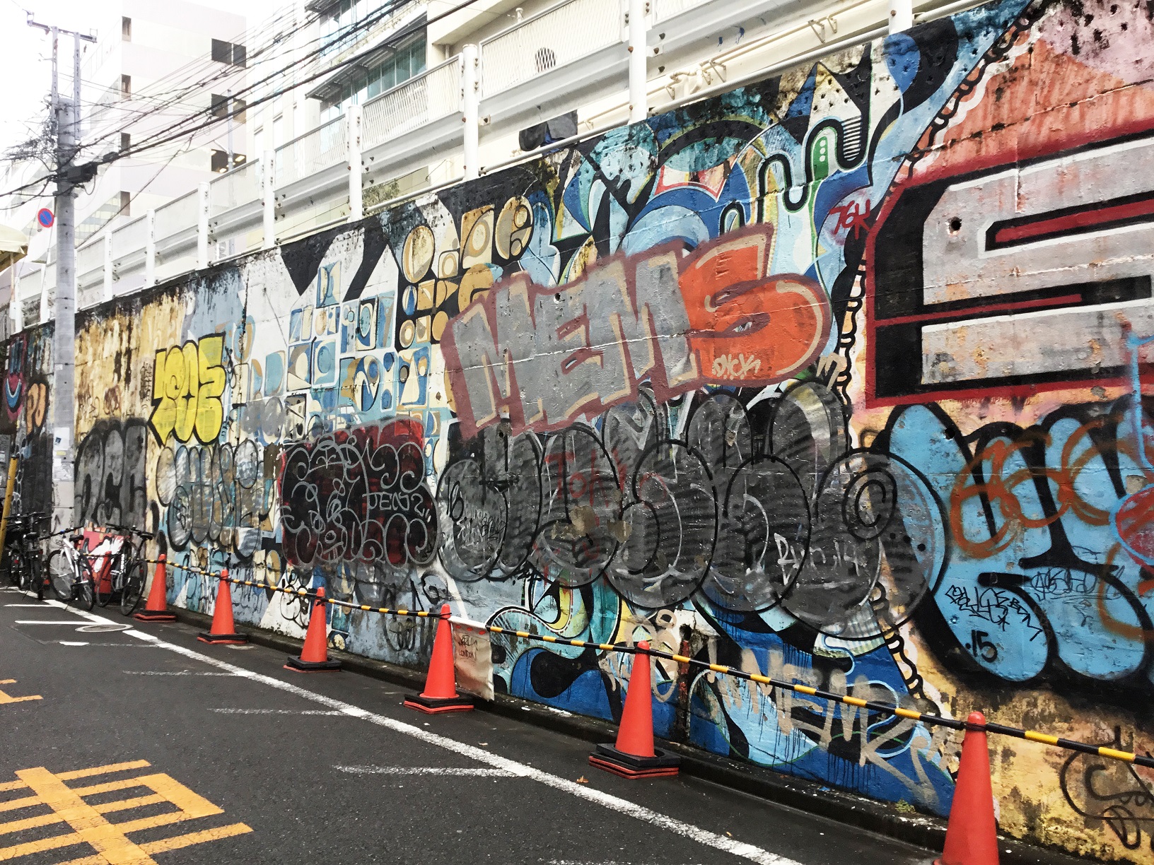 相手を知って 消す 渋谷の落書きを消すclean Artが浮き彫りにした 街が抱える社会課題 Greenz Jp グリーンズ